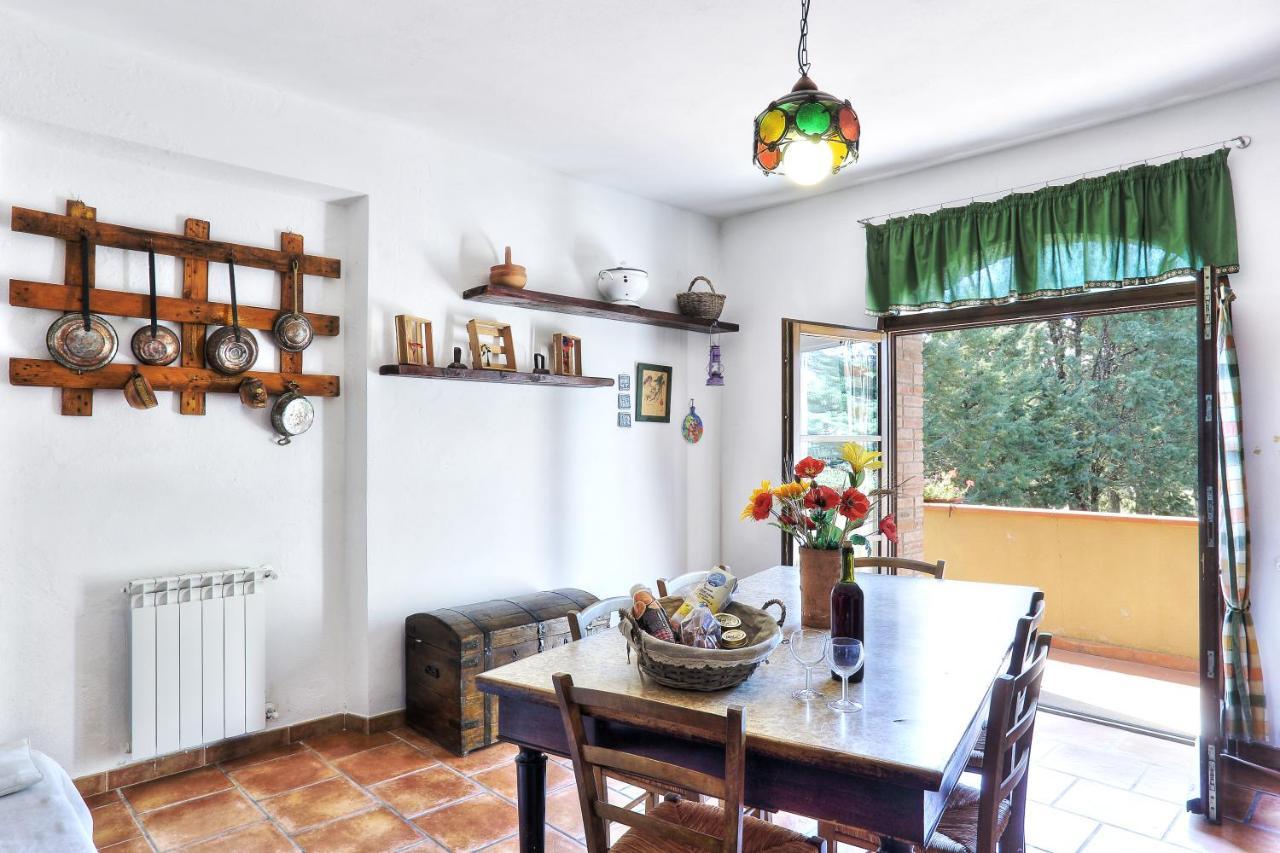 Appartamento Uva - Agriturismo Le Selvole Pomarance Luaran gambar