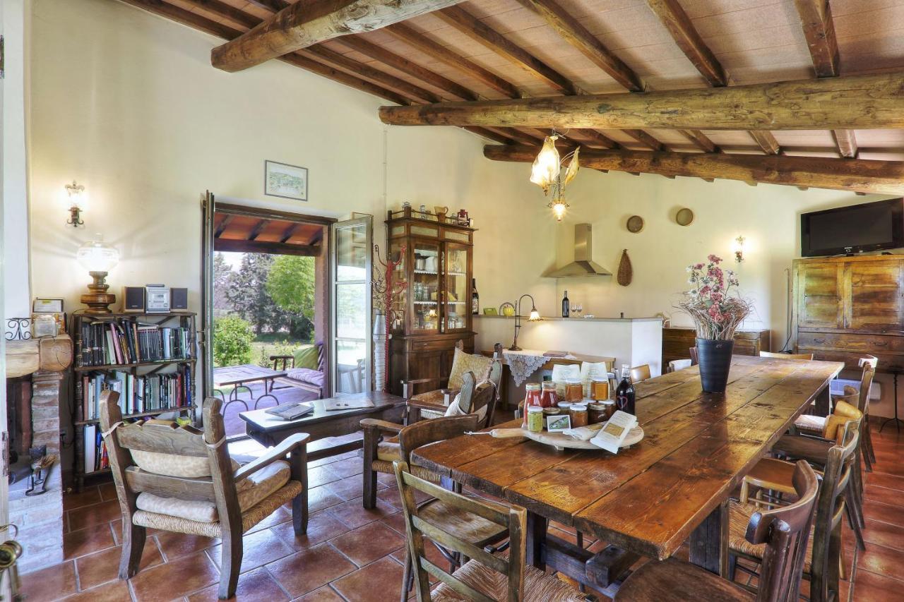 Appartamento Uva - Agriturismo Le Selvole Pomarance Luaran gambar