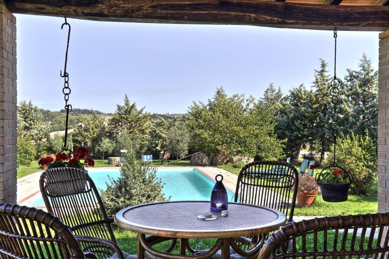 Appartamento Uva - Agriturismo Le Selvole Pomarance Luaran gambar