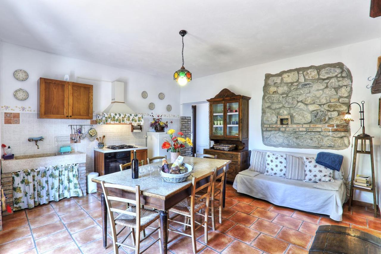 Appartamento Uva - Agriturismo Le Selvole Pomarance Luaran gambar